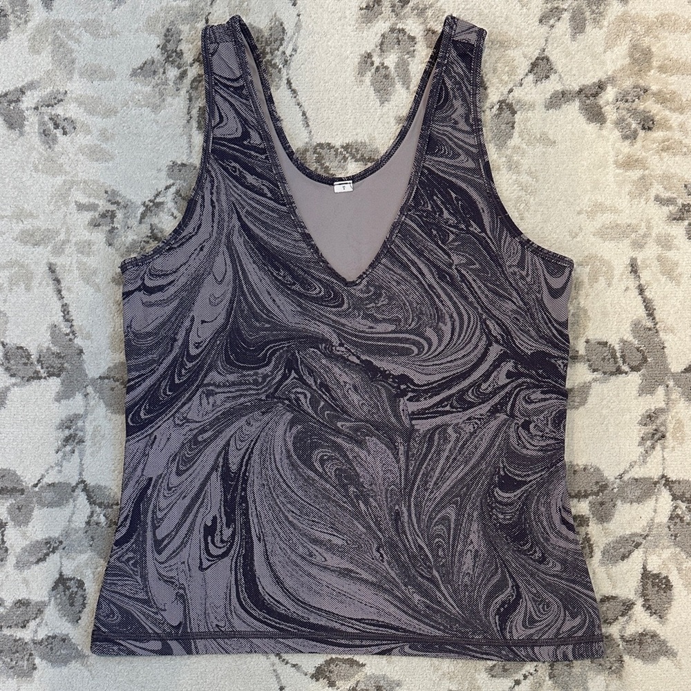 Athleta Sumi Marble Violet Transcend Top